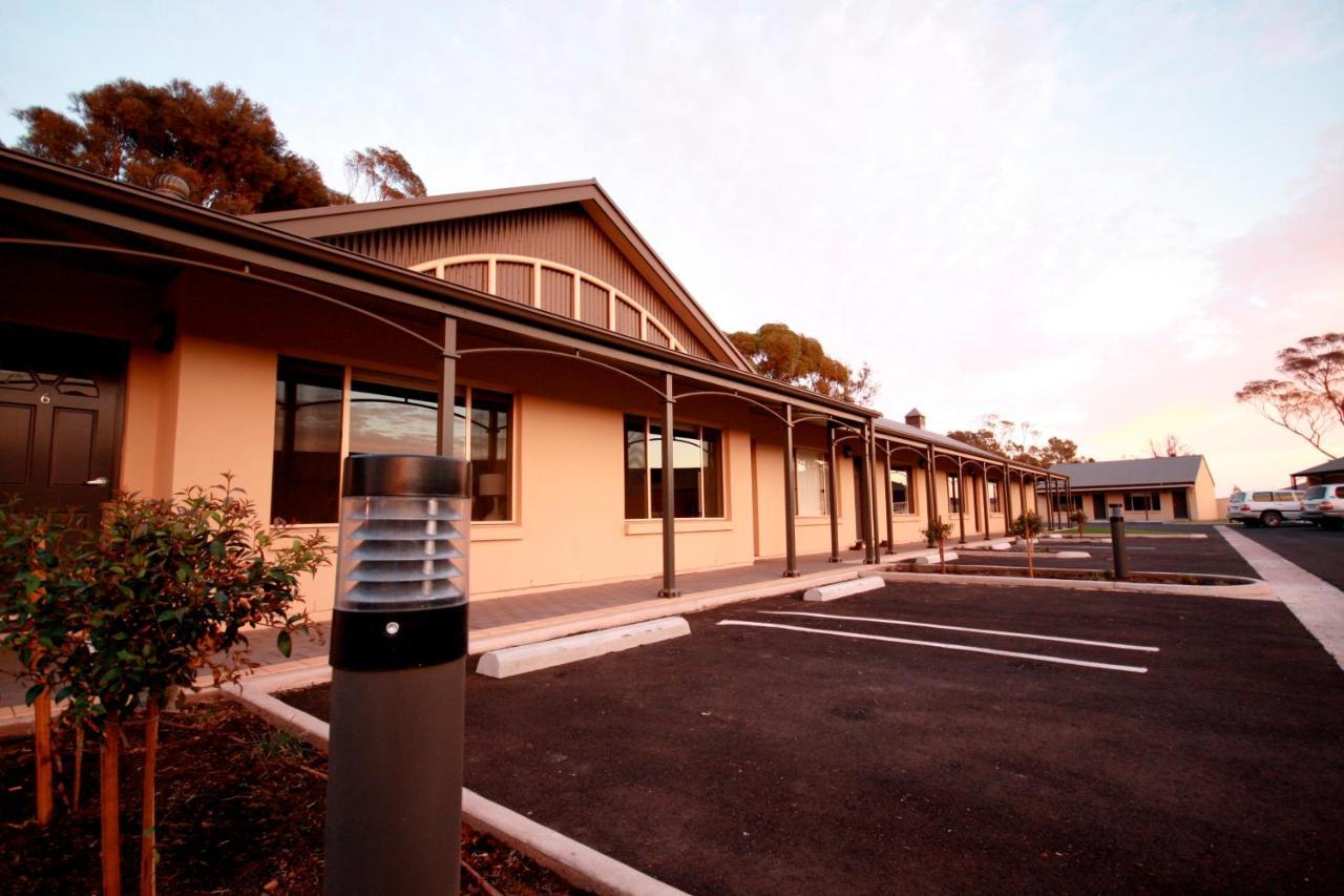 Sundowner Motel Hotel Whyalla Buitenkant foto