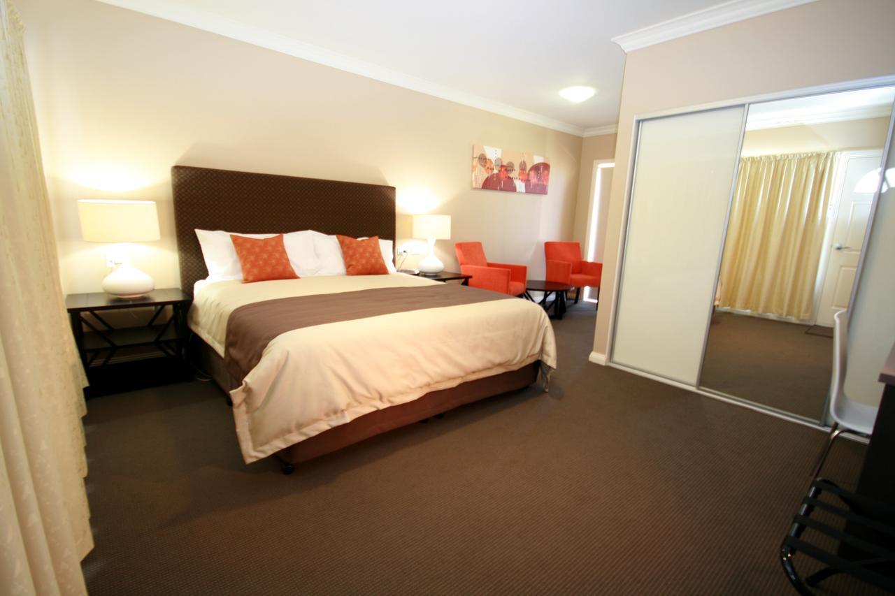 Sundowner Motel Hotel Whyalla Buitenkant foto
